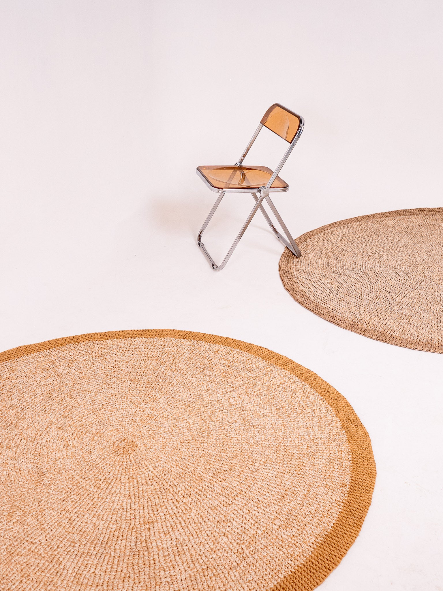 Handwoven Wheat Round Rug with Border