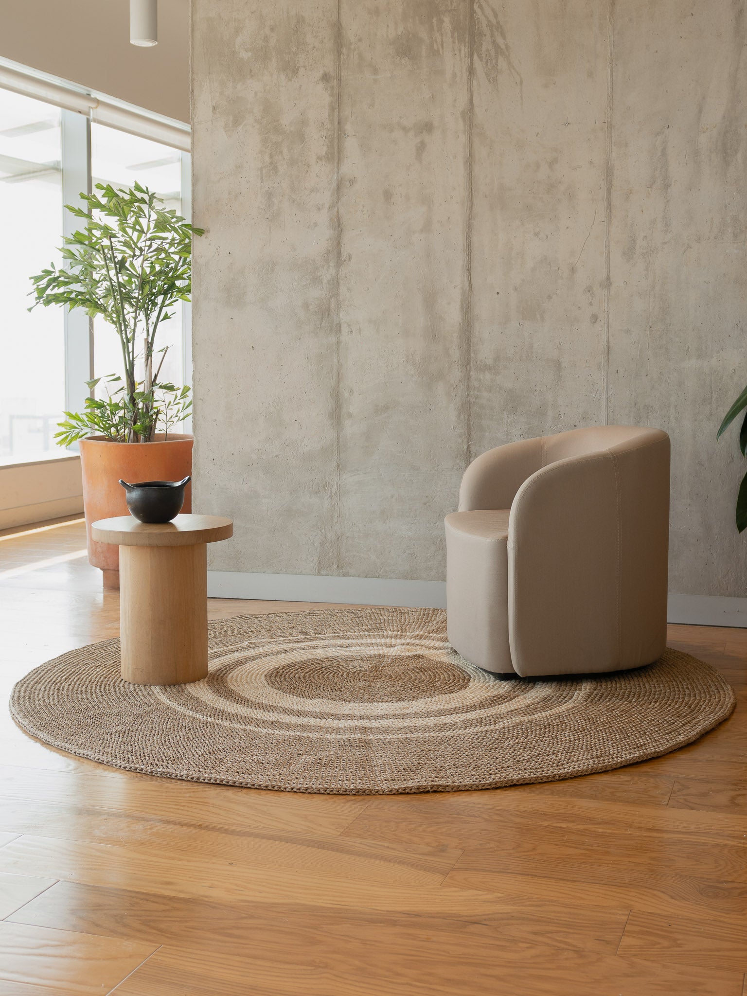 Handwoven Sand Round Rug with Rings