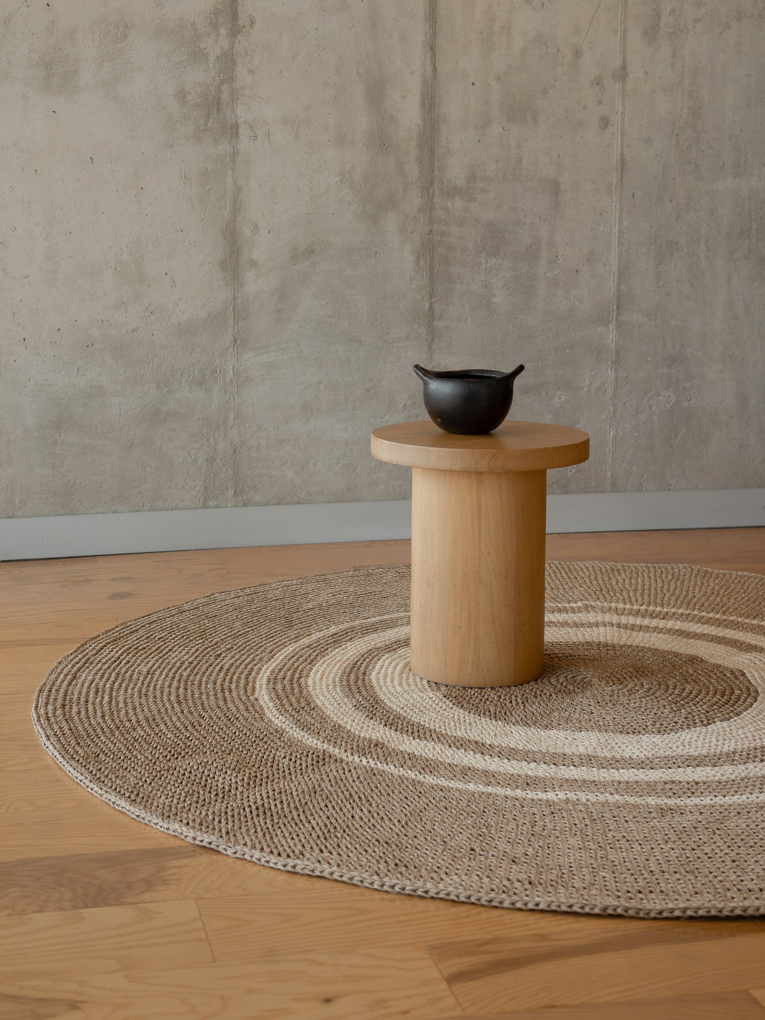 Handwoven Sand Round Rug with Rings