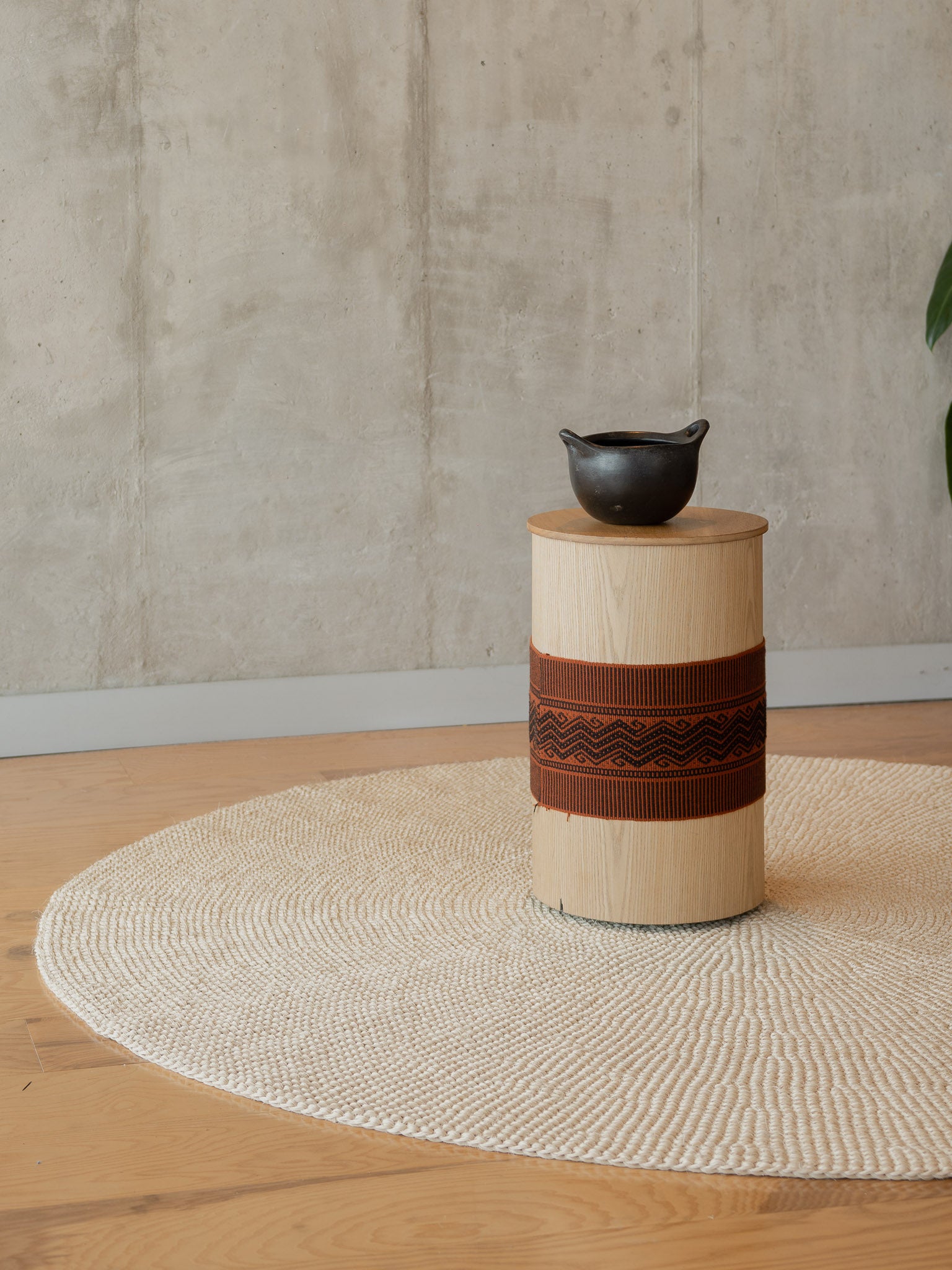 Handwoven Off White Round Rug