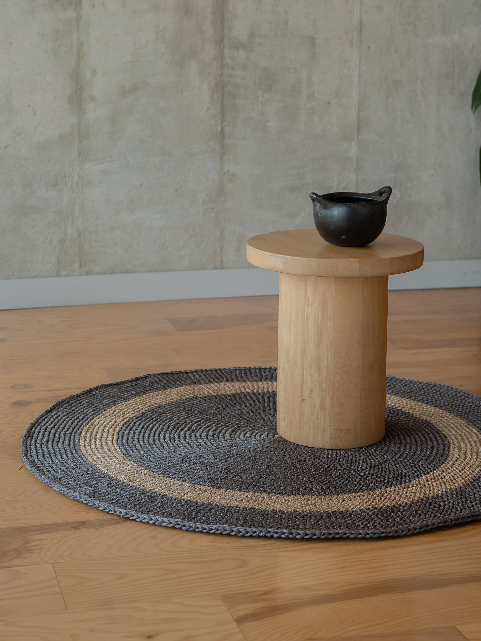 Handwoven Gray Round Rug with Rings
